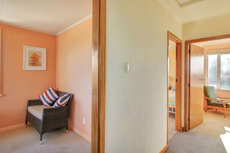 19 Marine Parade South Foxton Beach_12