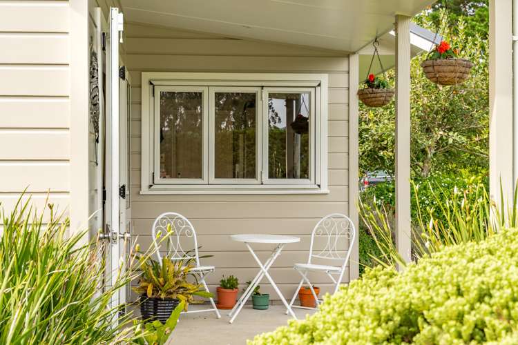 213 Woodside Road Woodside_17