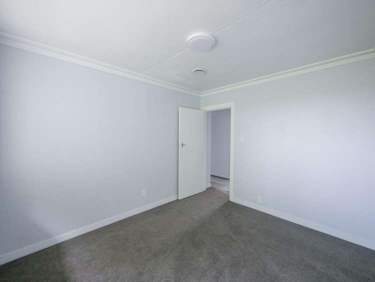 184 Main South Road Green Island_14