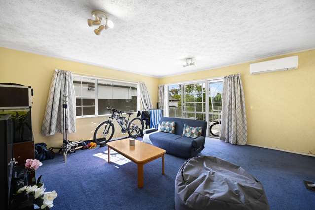 2/1243 Victoria Street 3283_4