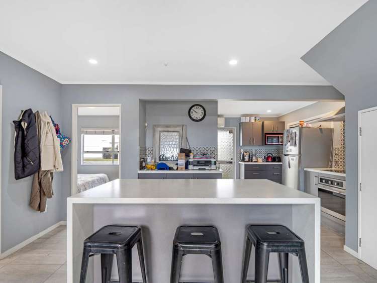 1219 Papamoa Beach Road Papamoa_10