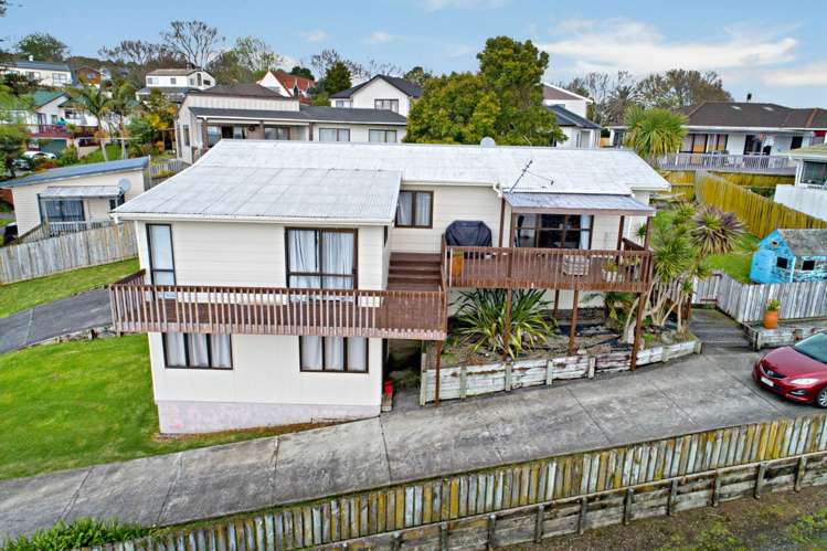 11 Sentosa Place Clover Park_12