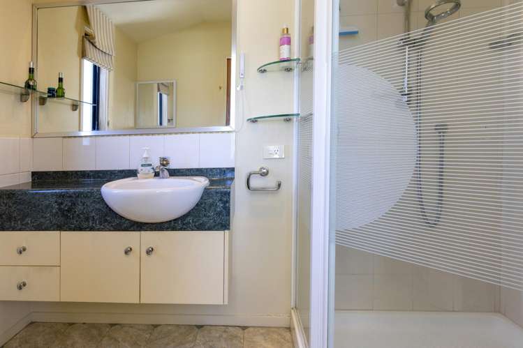 8A Chad Street Rainbow Point_14