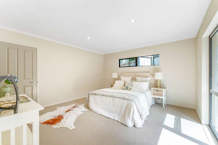 8 Carol Lee Place Albany Heights_16