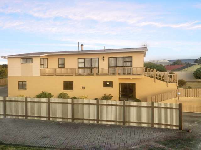 3 Hartley Street Foxton Beach_3