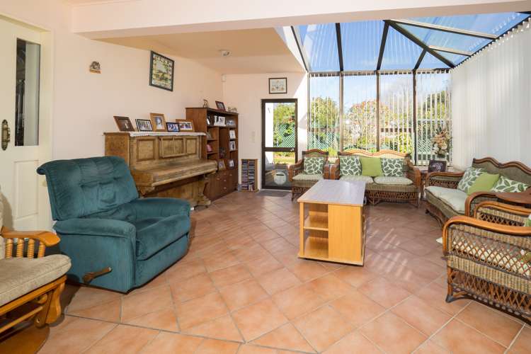 21 Churchill Avenue Allenton_8