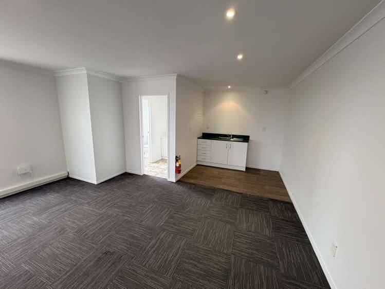 5A/18 Croskery Road Papakura_6