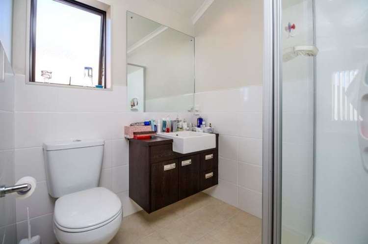 34 Amaretto Avenue Flat Bush_7