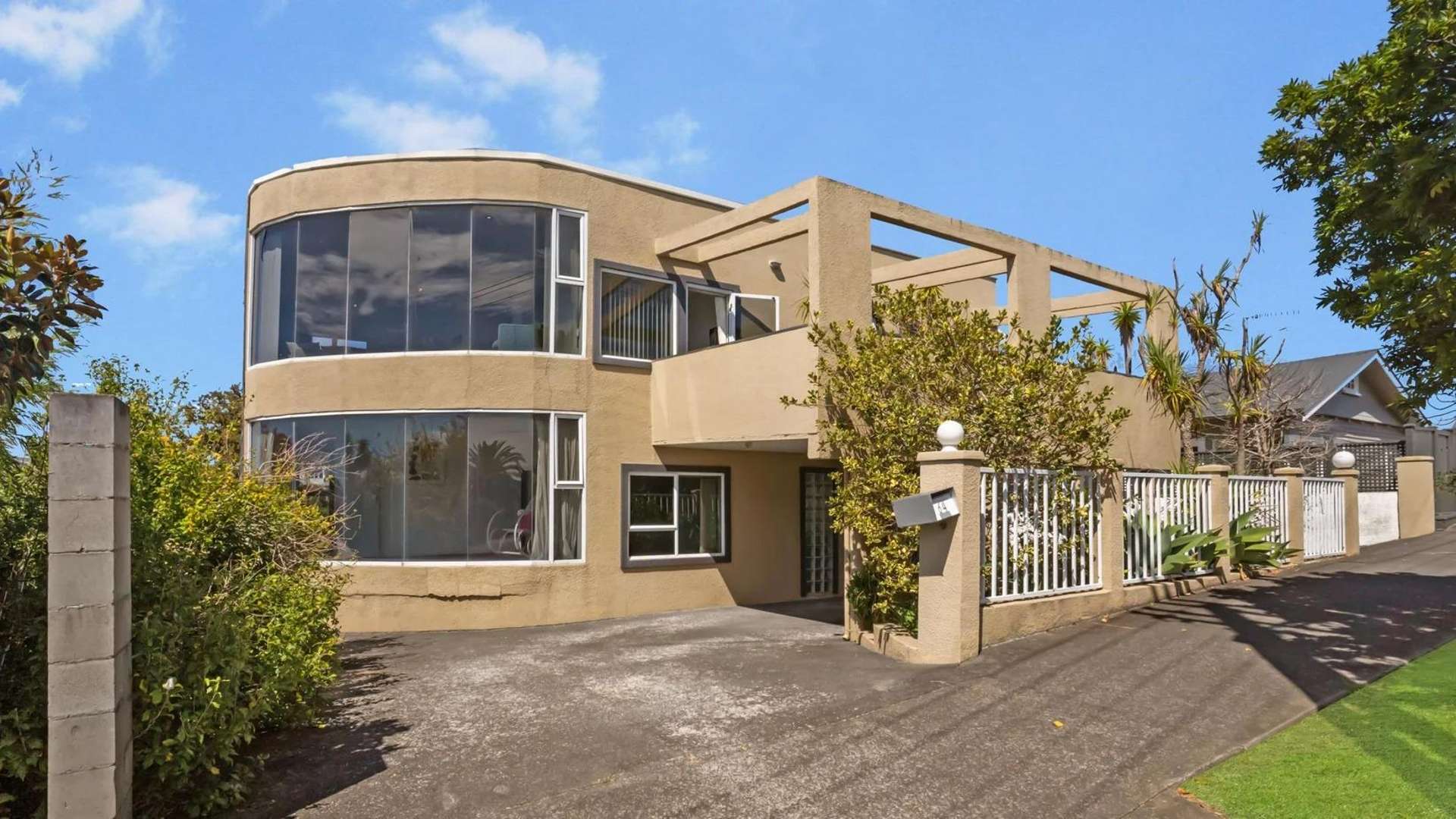 64 Codrington Crescent 1725_0