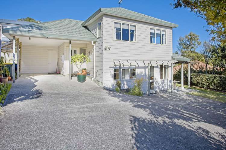 2/30 Sunset Road Unsworth Heights_6
