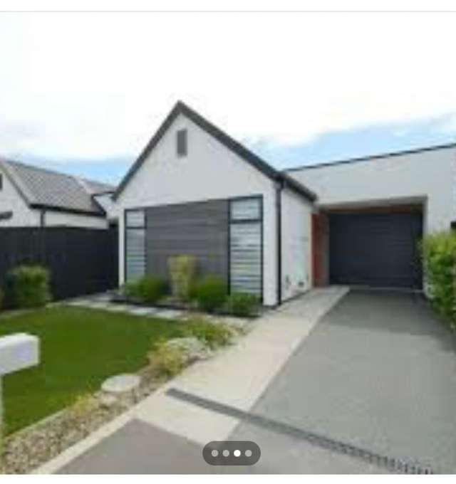 101 Faringdon Boulevard Rolleston_1