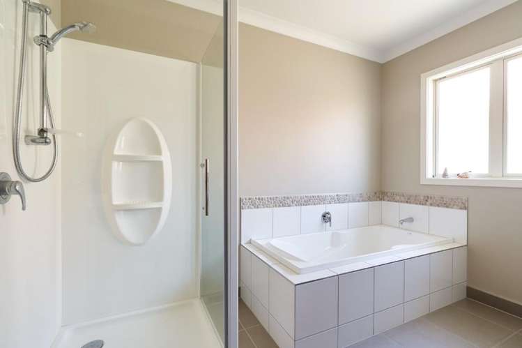 11b Merlot Drive Greenmeadows_8