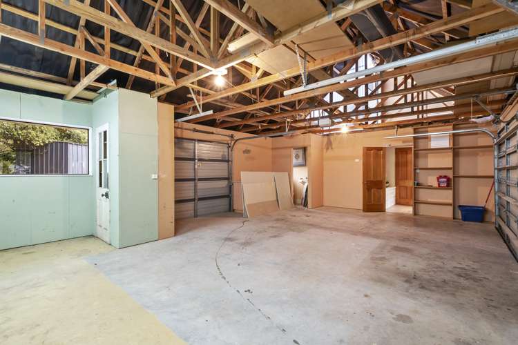 42 Cemetery Road East Taieri_17