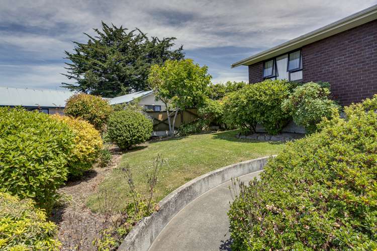 1 Lachlan Place Marchwiel_24