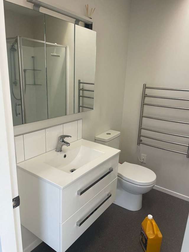 1/20 Thompson Street Mount Cook_3