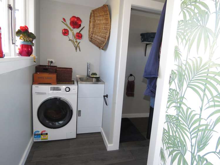 75 Shiel Street Reefton_6