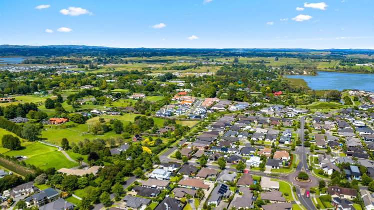 18 Lombardia Way Karaka_50