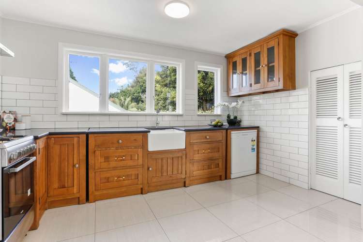 84 Taylors Road Mount Albert_11