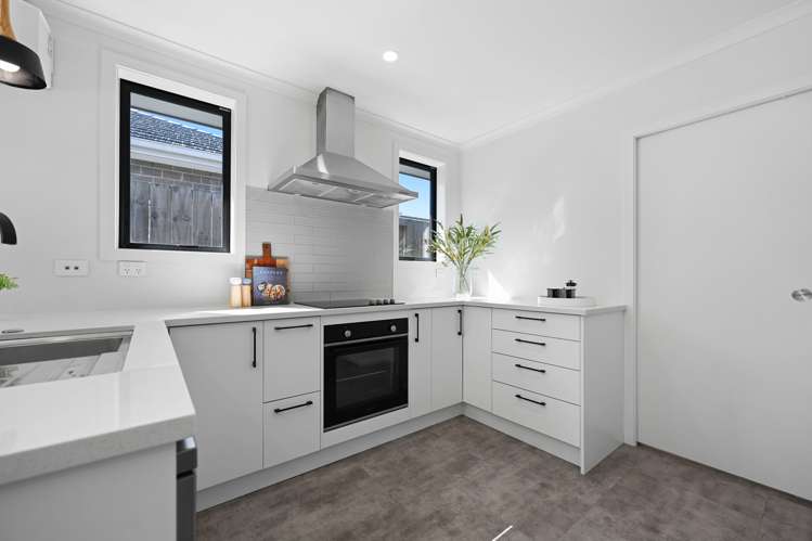 13b Arahi Place Rototuna North_8