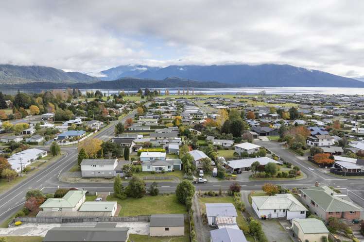 16 Bligh Street Te Anau_24