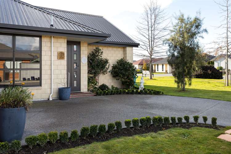 2 Korari Grove Redwoodtown_27