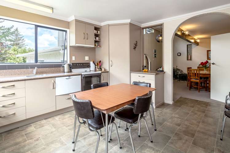 365 Norfolk Road Carterton_13