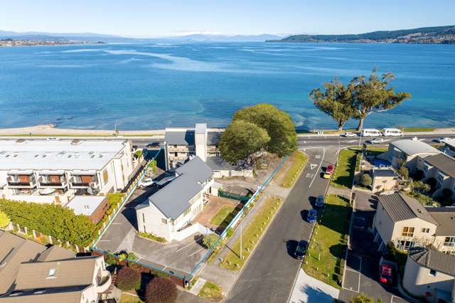 Lakefront motel with a view in Taupo