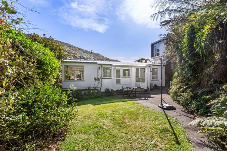 10 Bourbon Terrace Karori_19