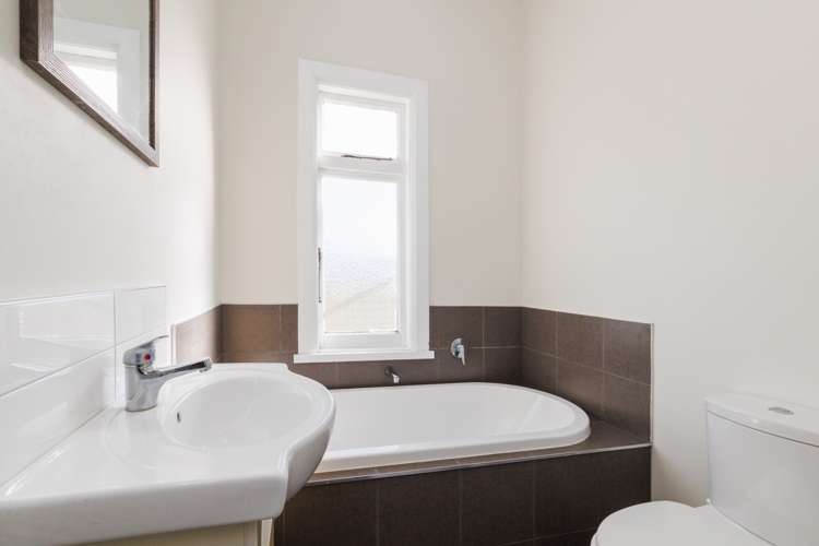 73 James Line Kelvin Grove_11