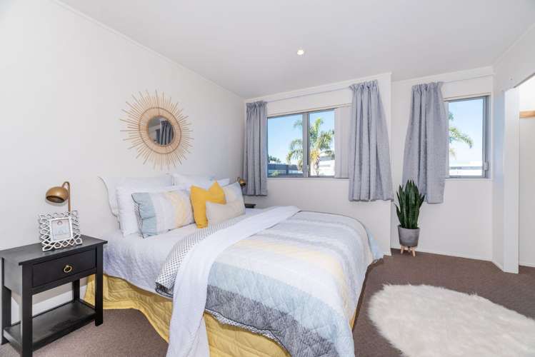 15/15 Bishop Lenihan Place East Tamaki_6