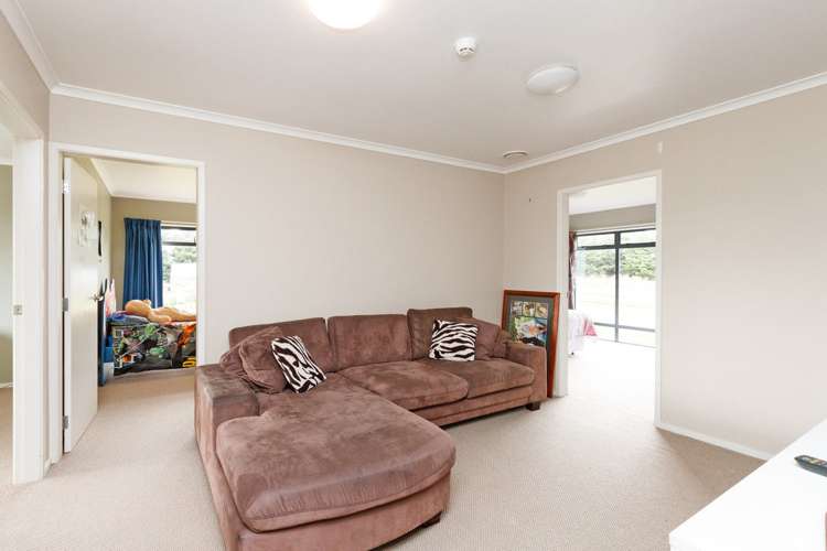 2001b Longburn Rongotea Road Longburn_20