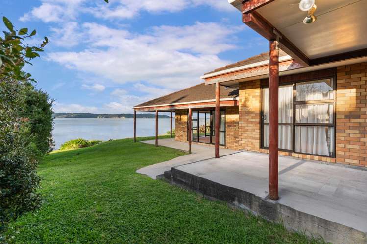 54 Spinnaker Drive Te Atatu Peninsula_18