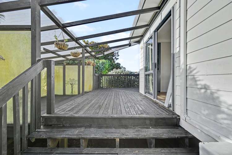 30 Arlette Place Massey_12
