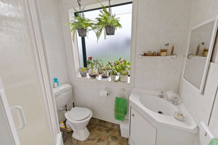 192 Bartholomew Road Levin_9