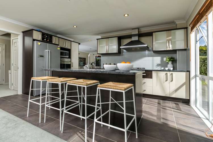 112 Kyle Road Greenhithe_5