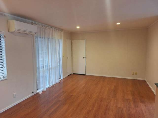 4/520 Don Buck Road Westgate_1