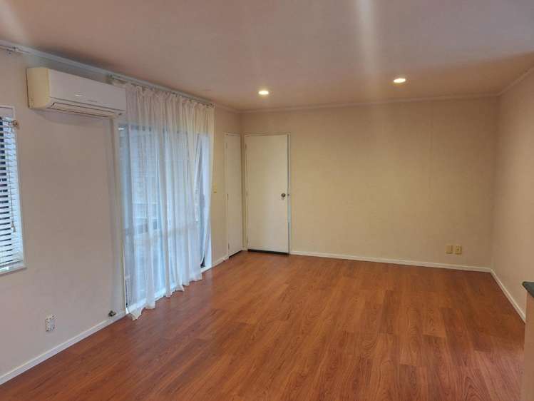 4/520 Don Buck Road Westgate_1