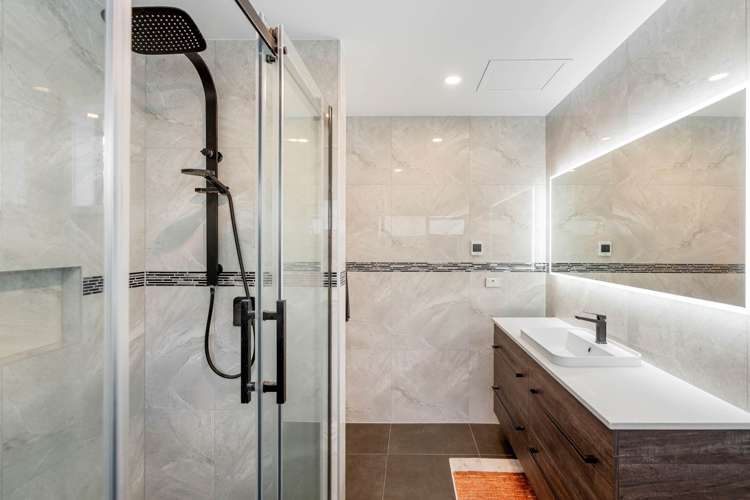 46 Penguin Drive Murrays Bay_11