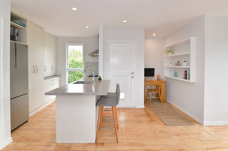 56 Taurus Crescent Beach Haven_3