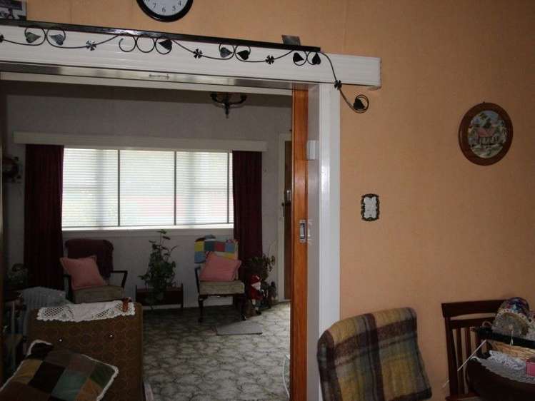 7 Queen Street Pahiatua_4