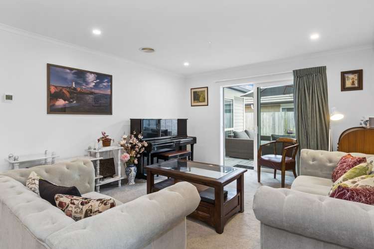 1 Benmore Crescent Pyes Pa_6