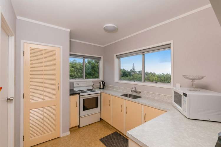 2/2 Camelot Place Glenfield_9