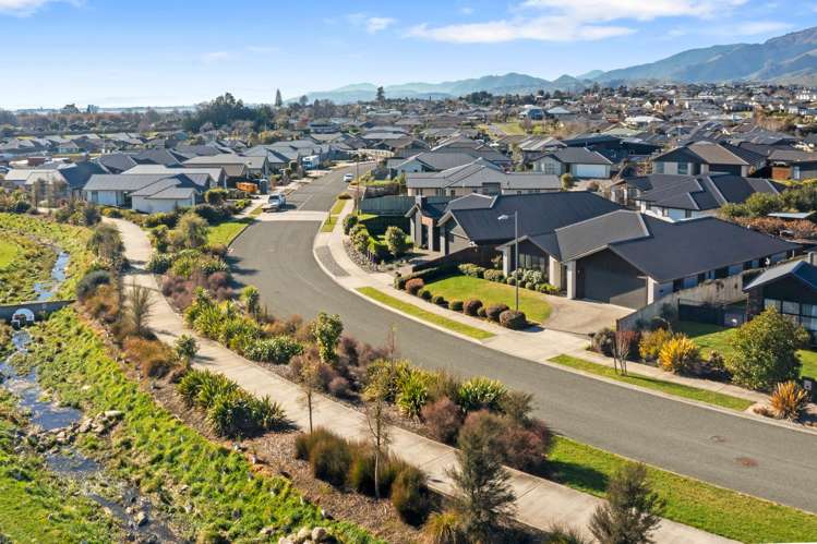 29 Cupola Crescent Richmond_19