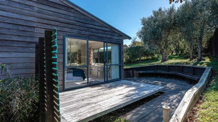 20 Weka Road Oneroa_11