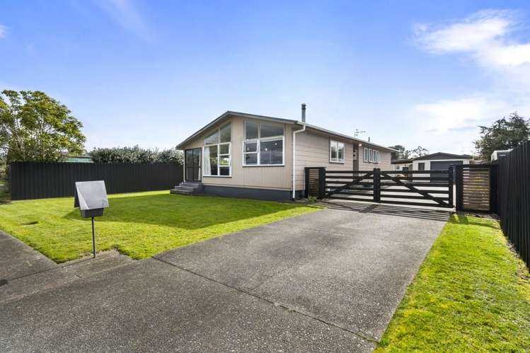 11 Ashdown Crescent_0
