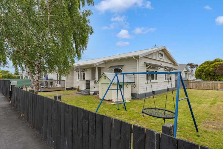 10 Jeans Street Masterton_21