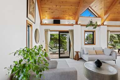 16 James Clendon Place_4