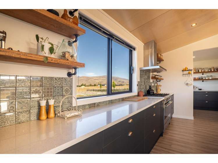 1 Tussock Crescent Twizel_13