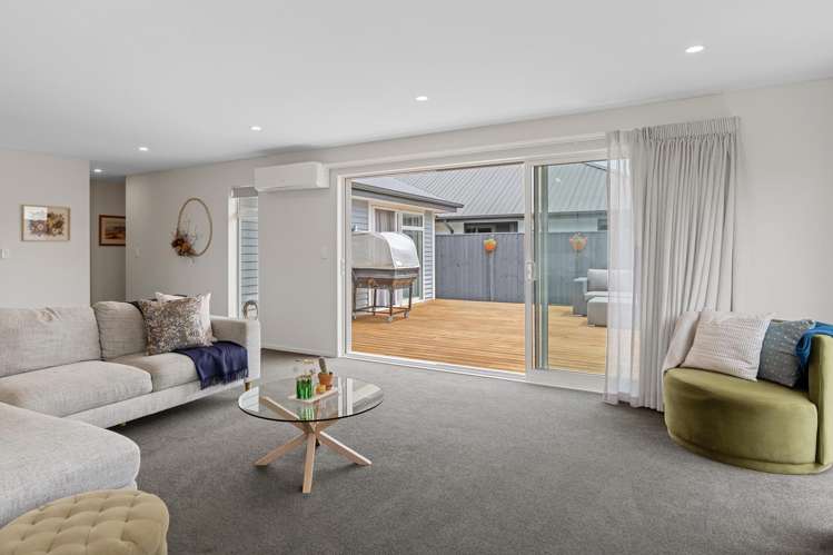 16 Durells Crescent_5