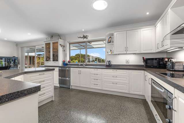 121 Owhiwa Road Parua Bay_3